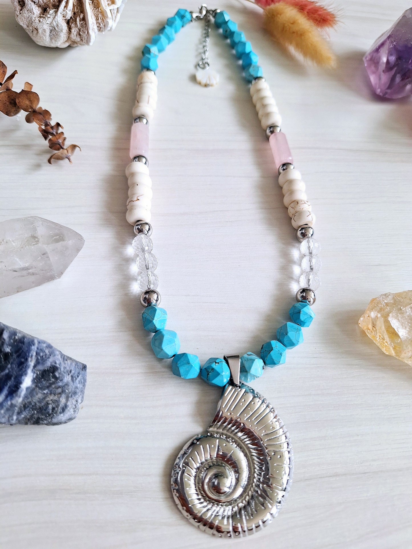 Susurros del mar Necklace