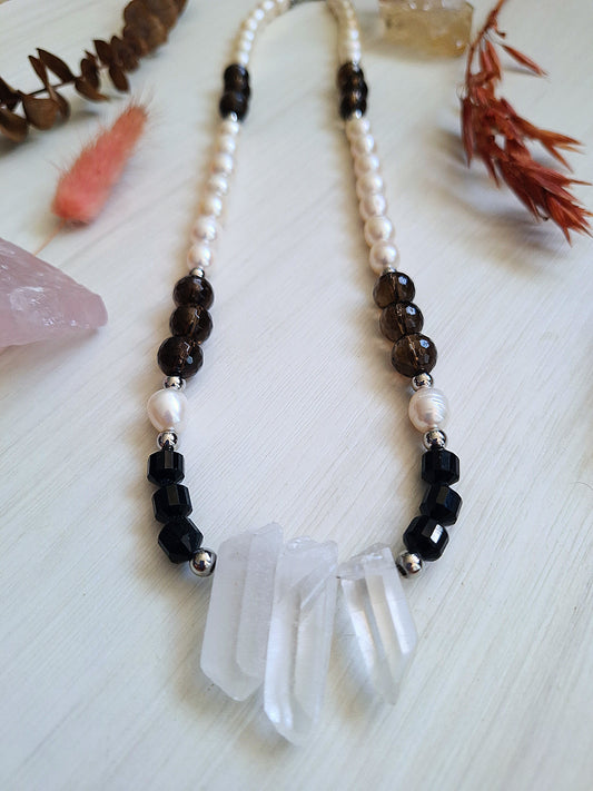 Black and white necklace